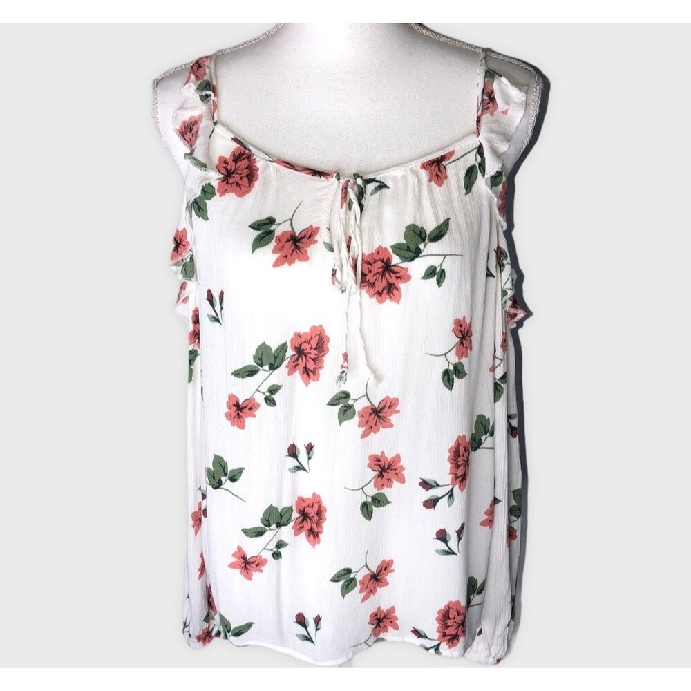 Romeo + Juliet Couture Cold Shoulder Long Sleeve Frilly Floral Top